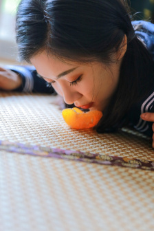 亚洲欧美精品一中文字幕